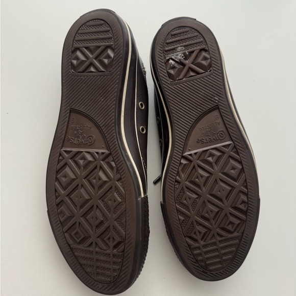 Men's Converse Low-Top Brown Sneakers - Picture 5 of 6